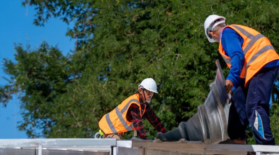 Professional residential roofers in Ormsby, MN